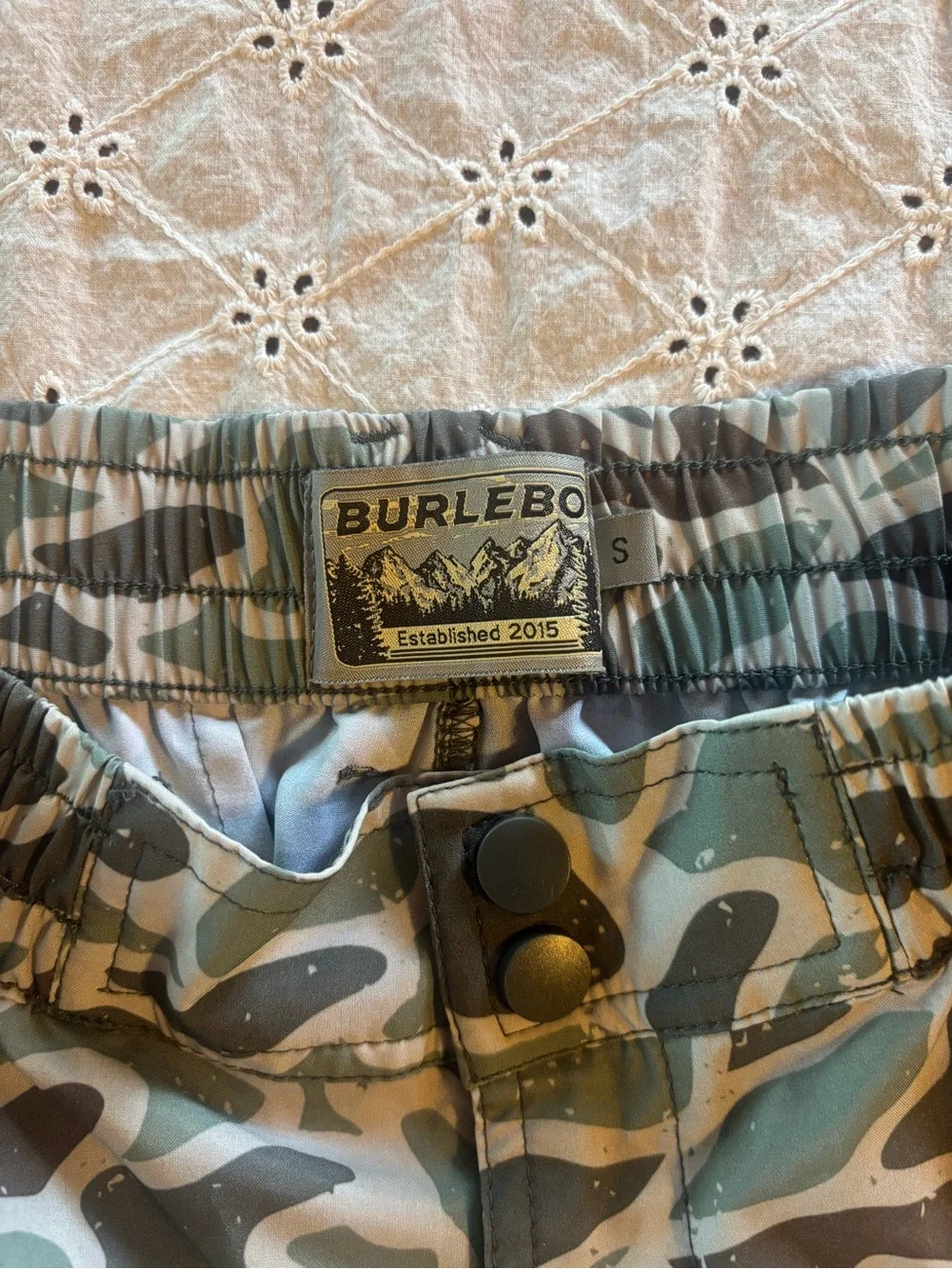 Men's Camo Burlebo Shorts - Green Multicolor, size S